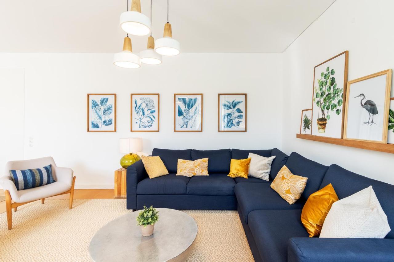 Joivy Chiado Self Check-In 2-Br Flat With Parking Apartment Lisbon Luaran gambar
