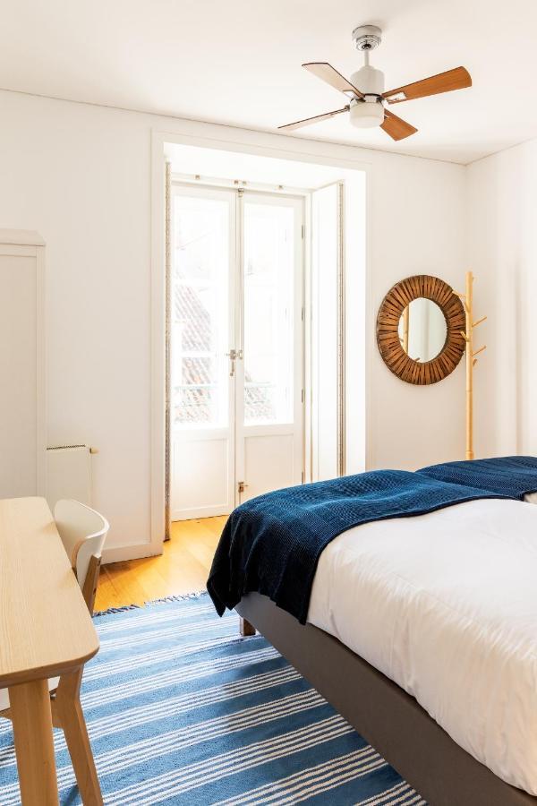 Joivy Chiado Self Check-In 2-Br Flat With Parking Apartment Lisbon Luaran gambar